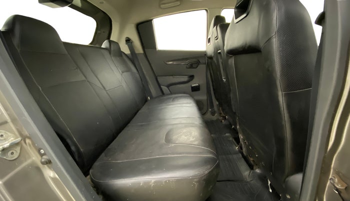 2018 Mahindra KUV 100 NXT K2 P 6 STR, Petrol, Manual, 27,851 km, Right Side Rear Door Cabin