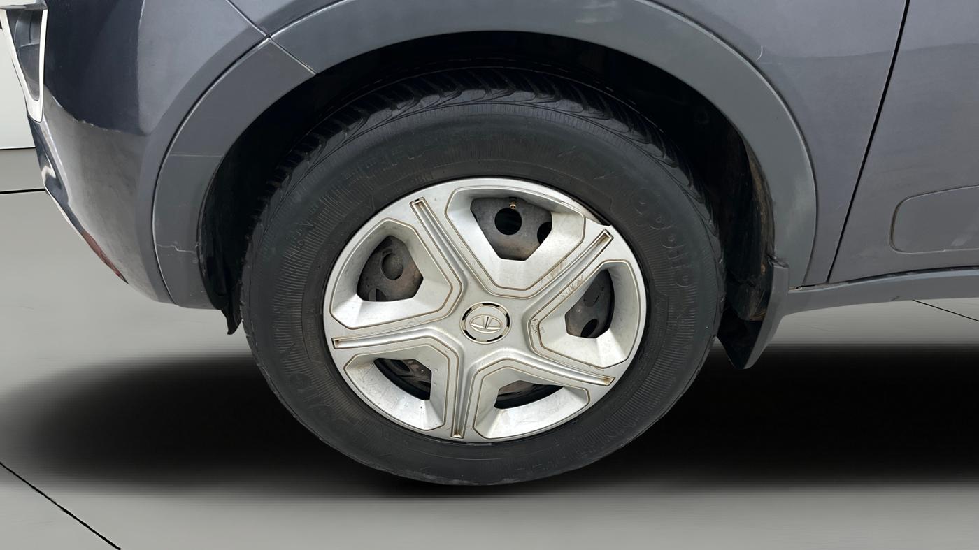 2019 Tata NEXON XMA PETROL, Petrol, Automatic, 54,604 km, Left Front Wheel