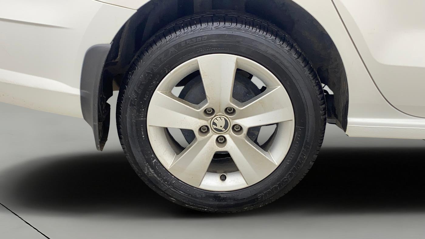 2019 Skoda Rapid AMBITION 1.5 TDI, Diesel, Manual, 52,579 km, Right Rear Wheel