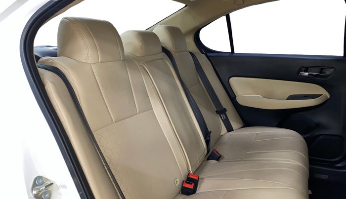 2024 Honda City 1.5L I-VTEC V, Petrol, Manual, 28,986 km, Right Side Rear Door Cabin