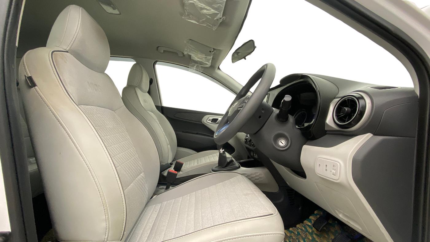 2024 Hyundai GRAND I10 NIOS SPORTZ 1.2 KAPPA VTVT CNG, CNG, Manual, 17,465 km, Right Side Front Door Cabin