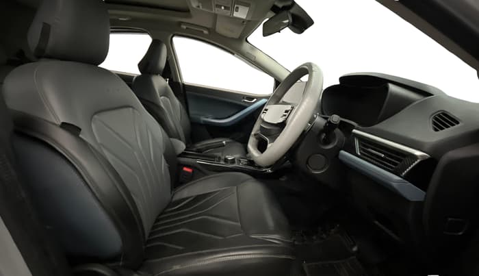 2024 Tata Curvv Creative Plus S 1.2 Petrol 7DCA, Petrol, Automatic, 42,410 km, Right Side Front Door Cabin