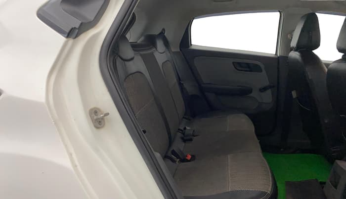 2020 Tata ALTROZ XE PETROL, Petrol, Manual, 55,548 km, Third Seat Row ( optional )
