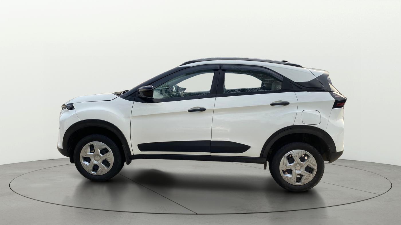 2024 Tata NEXON Pure 1.2 Petrol 6AMT, Petrol, Manual, 27,941 km, Left Side