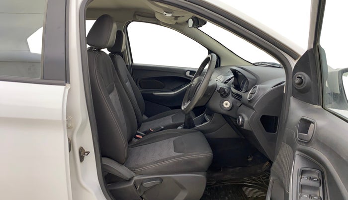 2017 Ford New Figo TITANIUM 1.2 PETROL MT, Petrol, Manual, 47,608 km, Right Side Front Door Cabin