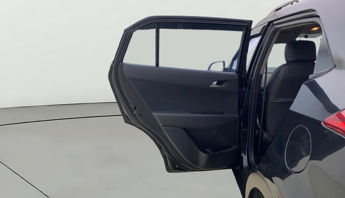 2017 Hyundai Creta SX PLUS 1.6 DIESEL, Diesel, Manual, 1,00,287 km, LHS Rear Door