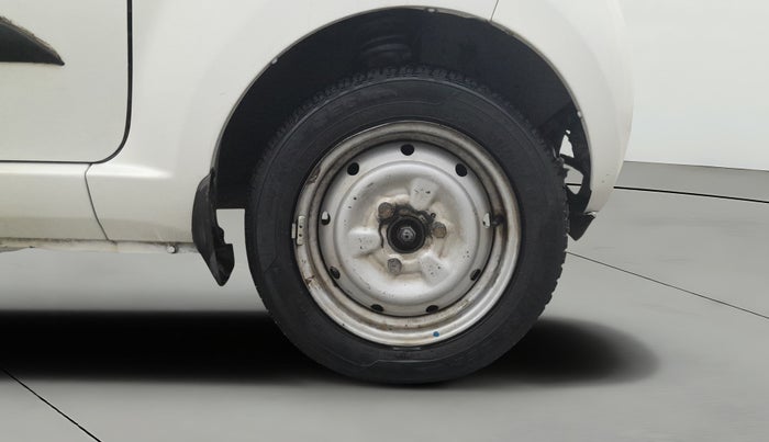 2014 Tata Nano TWIST XT, Petrol, Manual, 1,31,835 km, Right Front Wheel