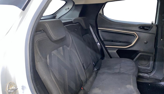 2021 Renault Kiger RXT MT, Petrol, Manual, 35,144 km, Right Side Rear Door Cabin