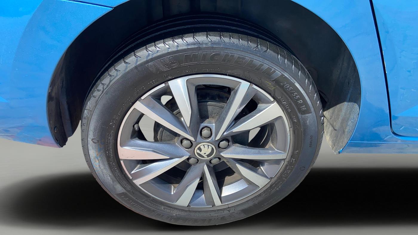 2022 Skoda SLAVIA STYLE 1.0L TSI AT, Petrol, Automatic, 96,700 km, Right Rear Wheel