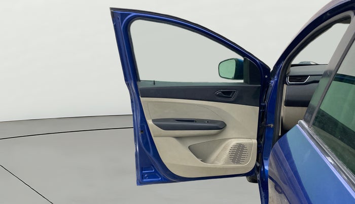 2020 Renault TRIBER RXT, Petrol, Manual, 49,771 km, LHS Front Door