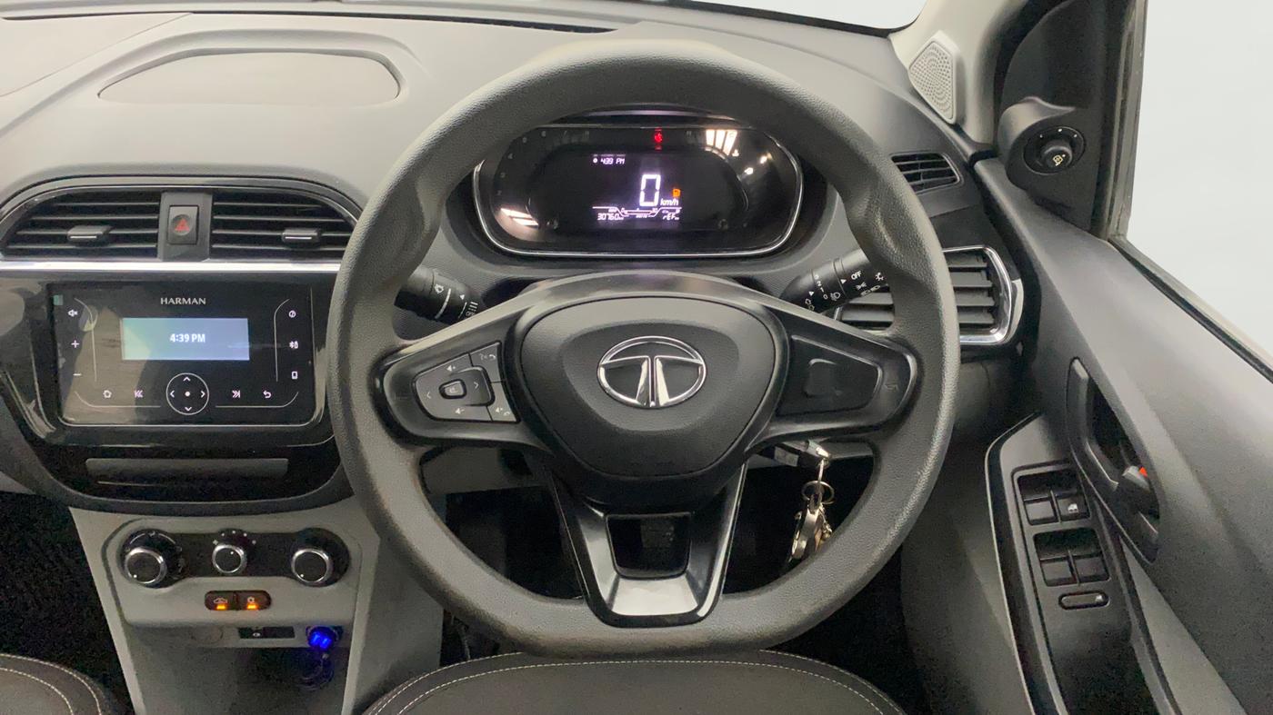 2023 Tata Tiago XT PETROL, Petrol, Manual, 30,715 km, Steering Wheel Close Up