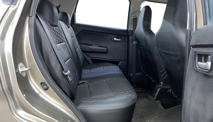 2020 Maruti New Wagon-R ZXI 1.2, Petrol, Manual, 25,955 km, Right Side Rear Door Cabin