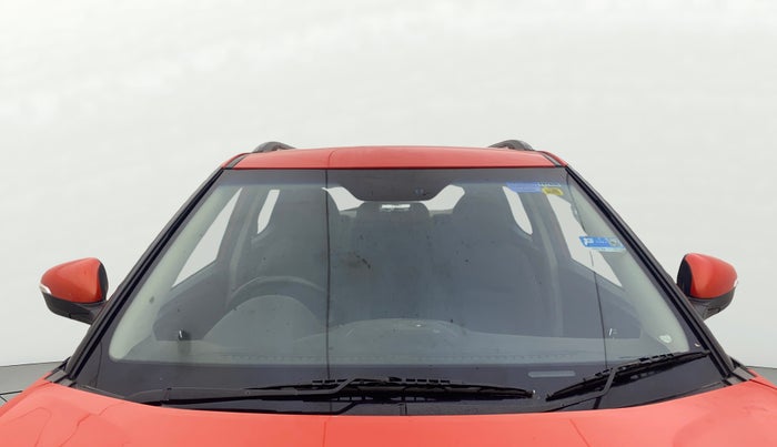 2019 Mahindra XUV300 W8 1.2 PETROL, Petrol, Manual, 58,517 km, Front Windshield