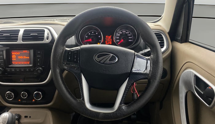 2018 Mahindra TUV300 T8, Diesel, Manual, 1,16,362 km, Steering Wheel Close Up