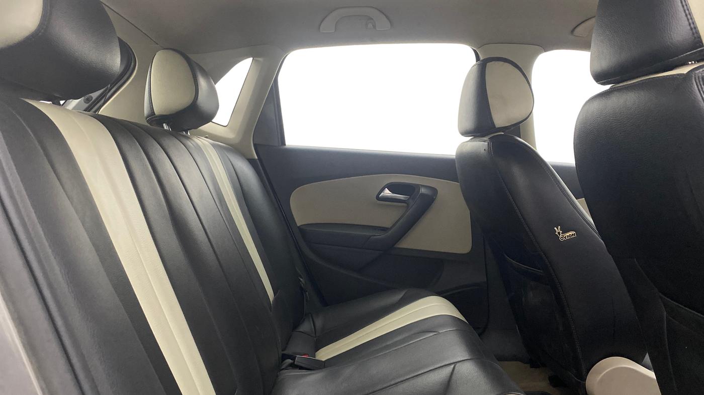 2013 Volkswagen Polo COMFORTLINE 1.2L, Diesel, Manual, 97,167 km, Right Side Rear Door Cabin