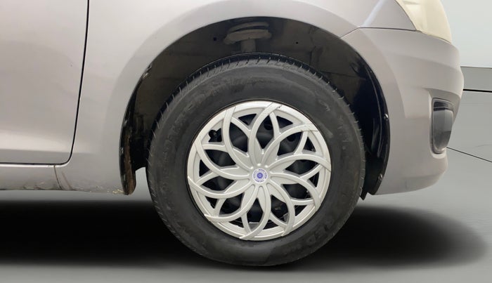 2013 Maruti Swift Dzire VXI, CNG, Manual, 93,343 km, Right Front Wheel