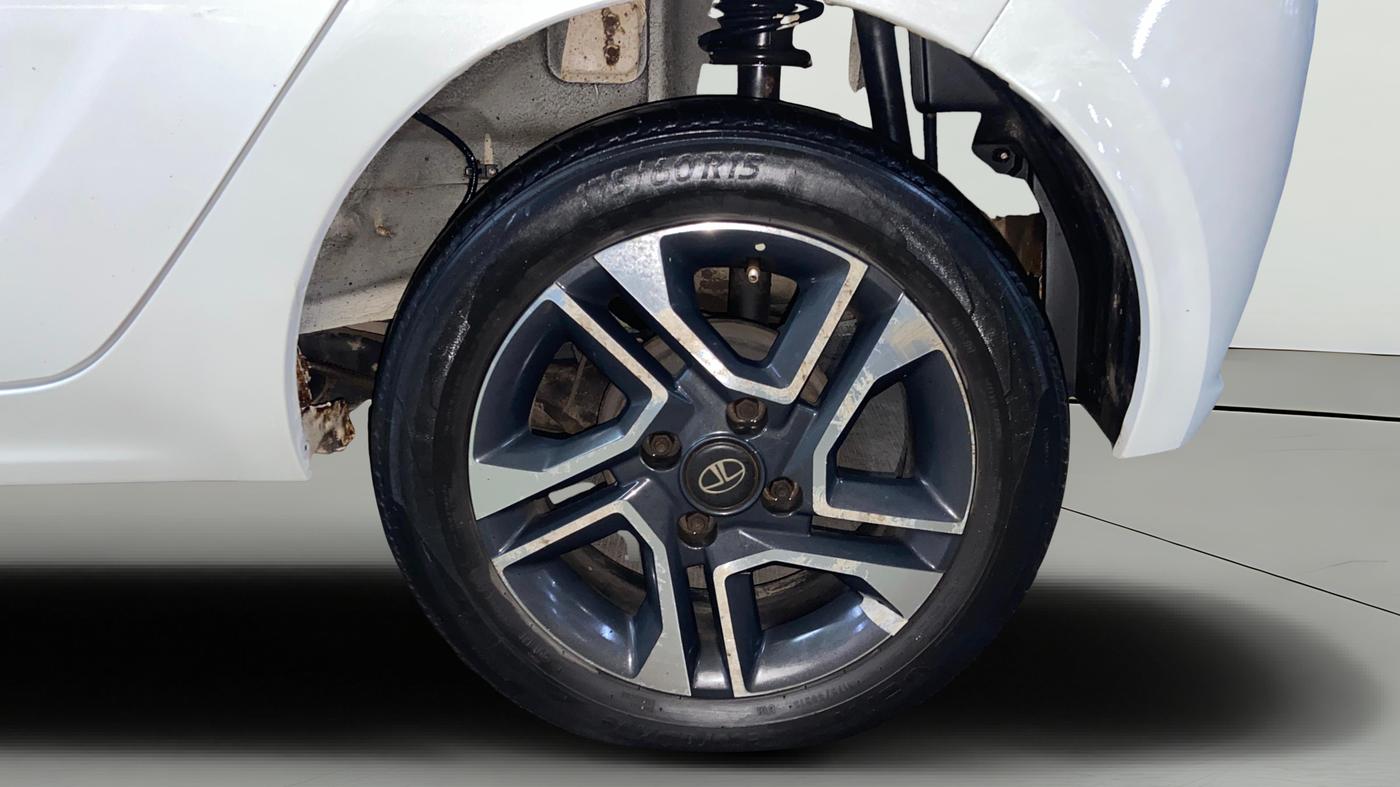 2020 Tata Tiago XZ PLUS PETROL, Petrol, Manual, 86,096 km, Left Rear Wheel