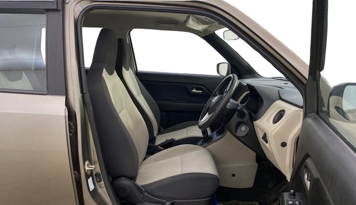 2023 Maruti New Wagon-R ZXI 1.2, Petrol, Manual, 32,418 km, Right Side Front Door Cabin