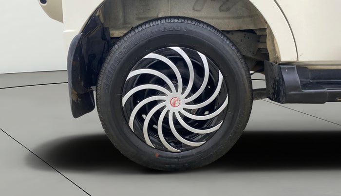 2013 Mahindra Quanto C4, Diesel, Manual, 48,755 km, Right Rear Wheel