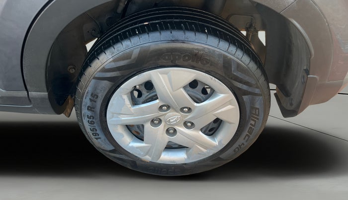 2022 Hyundai VENUE S(O) 1.2, Petrol, Manual, 1,31,745 km, Left Rear Wheel