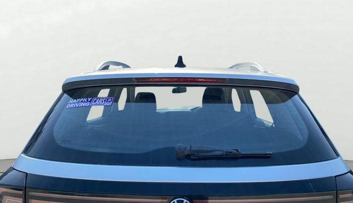 2022 Volkswagen TAIGUN HIGHLINE 1.0 TSI MT, Petrol, Manual, 28,538 km, Rear Windshield