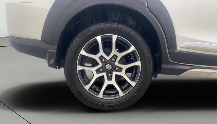 2023 Maruti XL6 ALPHA MT, Petrol, Manual, 23,892 km, Right Rear Wheel