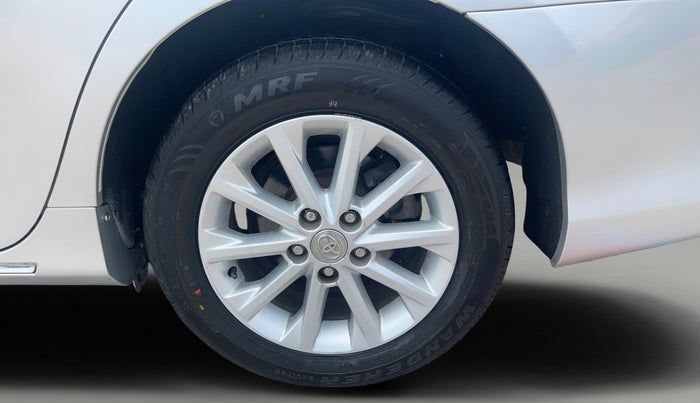 2012 Toyota Camry 2.5L AT, Petrol, Automatic, 67,585 km, Left Rear Wheel