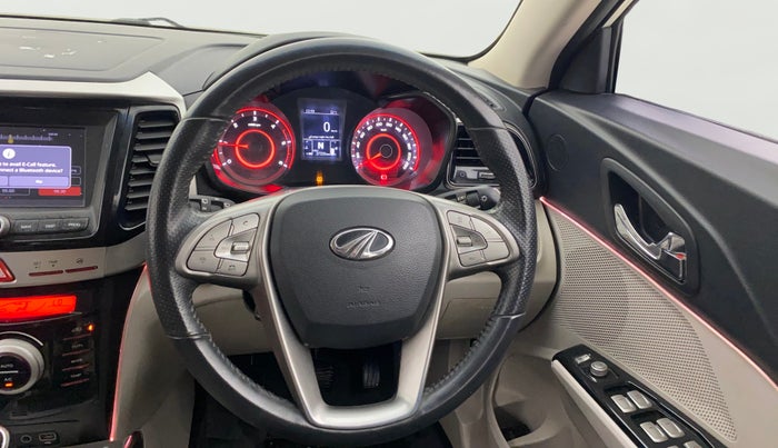 2021 Mahindra XUV300 W8 (O) 1.5 DIESEL, Diesel, Manual, 37,334 km, Steering Wheel Close Up