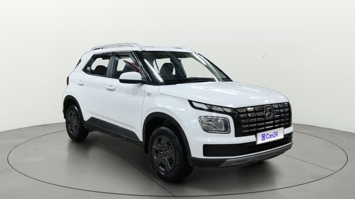 2025 Hyundai VENUE S 1.2, Petrol, Manual, 8,866 km, Right Front Diagonal