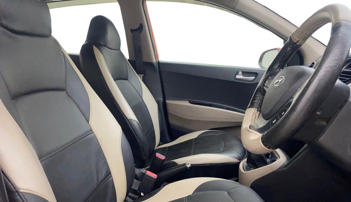 2017 Hyundai Grand i10 SPORTZ 1.2 KAPPA VTVT, Petrol, Manual, 1,43,469 km, Right Side Front Door Cabin