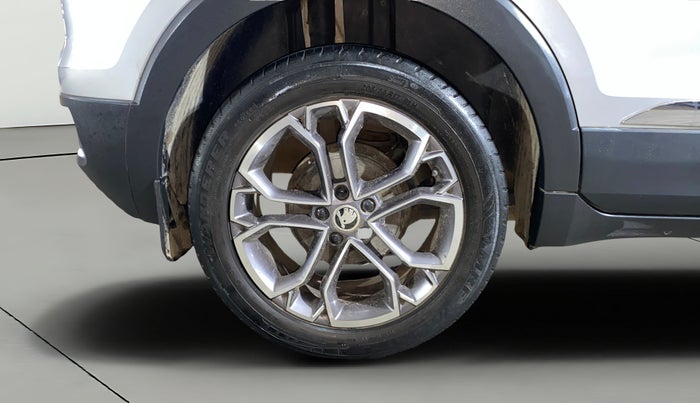 2022 Skoda KUSHAQ STYLE 1.0L TSI AT (6 AIRBAGS), Petrol, Automatic, 47,950 km, Right Rear Wheel