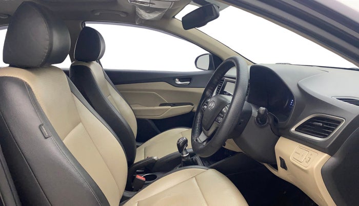 2019 Hyundai Verna 1.6 VTVT SX O, Petrol, Manual, 66,006 km, Right Side Front Door Cabin