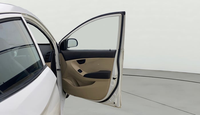 2015 Hyundai Eon ERA +, CNG, Manual, 98,719 km, RHS Front Door