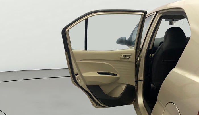 2019 Hyundai NEW SANTRO SPORTZ MT, Petrol, Manual, 33,896 km, LHS Rear Door