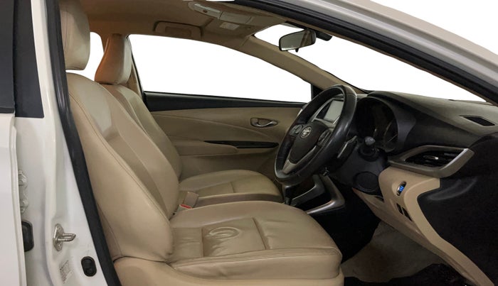 2018 Toyota YARIS VX CVT, Petrol, Automatic, 51,208 km, Right Side Front Door Cabin