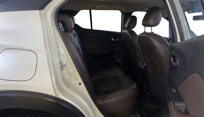 2019 Nissan Kicks XV PREMIUM (O) DIESEL, Diesel, Manual, 1,39,290 km, Right Side Rear Door Cabin