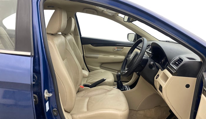 2017 Maruti Ciaz ALPHA 1.4 PETROL, Petrol, Manual, 67,189 km, Right Side Front Door Cabin