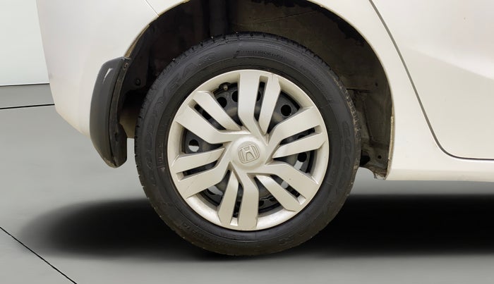 2016 Honda Jazz 1.2L I-VTEC SV, Petrol, Manual, 1,27,663 km, Right Rear Wheel