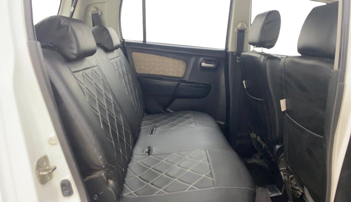 2017 Maruti Wagon R 1.0 VXI, Petrol, Manual, 39,276 km, Right Side Rear Door Cabin