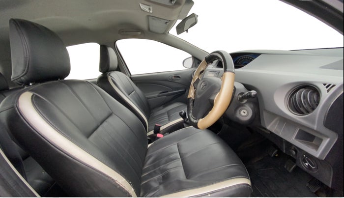 2013 Toyota Etios Liva G, Petrol, Manual, 76,853 km, Right Side Front Door Cabin