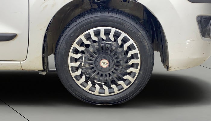 2013 Maruti Wagon R 1.0 VXI, Petrol, Manual, 71,782 km, Right Front Wheel