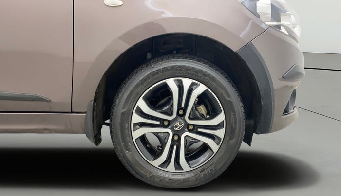 2019 Tata Tiago XZA PETROL, Petrol, Automatic, 23,962 km, Right Front Wheel