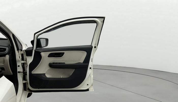 2023 Tata ALTROZ XMA Plus (S) DCT, Petrol, Automatic, 25,446 km, RHS Front Door