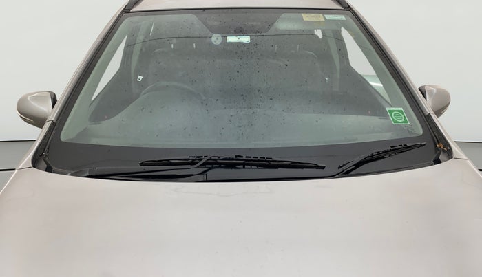 2016 Maruti S Cross ZETA 1.3, Diesel, Manual, 52,789 km, Front Windshield