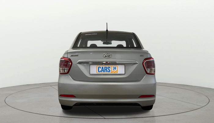 2016 Hyundai Xcent SX 1.2, Petrol, Manual, 70,197 km, Back/Rear