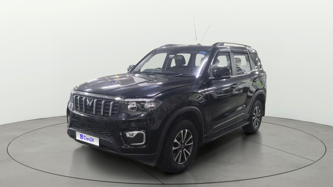 2025 Mahindra SCORPIO-N Z4 PETROL MT 7 STR (E), Petrol, Manual, 6,279 km, Left Front Diagonal