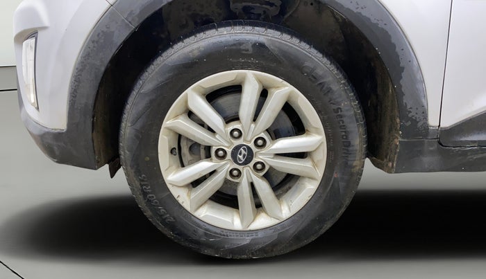 2017 Hyundai Creta SX PLUS 1.6 PETROL, Petrol, Manual, 1,08,218 km, Left Front Wheel