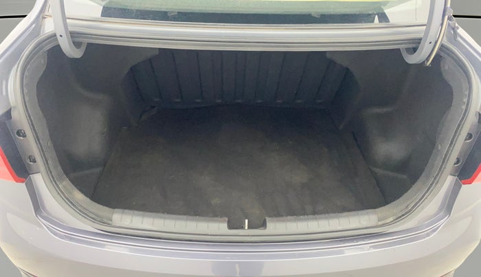 2017 Hyundai Xcent SX 1.2 (O), Petrol, Manual, 44,767 km, Boot Open Zoomed View