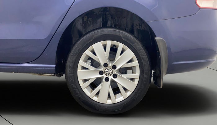 2014 Volkswagen Vento HIGHLINE 1.2 TSI, Petrol, Manual, 1,13,524 km, Left Rear Wheel