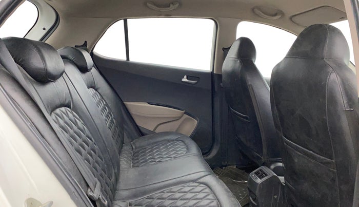 2015 Hyundai Grand i10 ASTA AT 1.2 KAPPA VTVT, Petrol, Automatic, 78,356 km, Right Side Rear Door Cabin